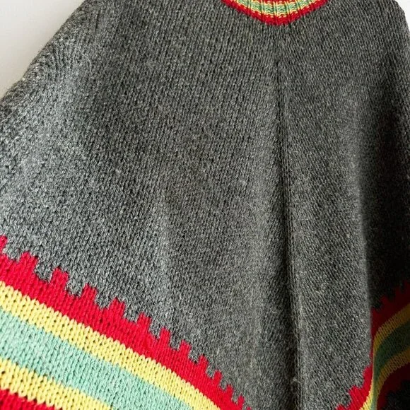 Vintage Wool Handknit Fringe Hem Poncho OS - Picture 4 of 4